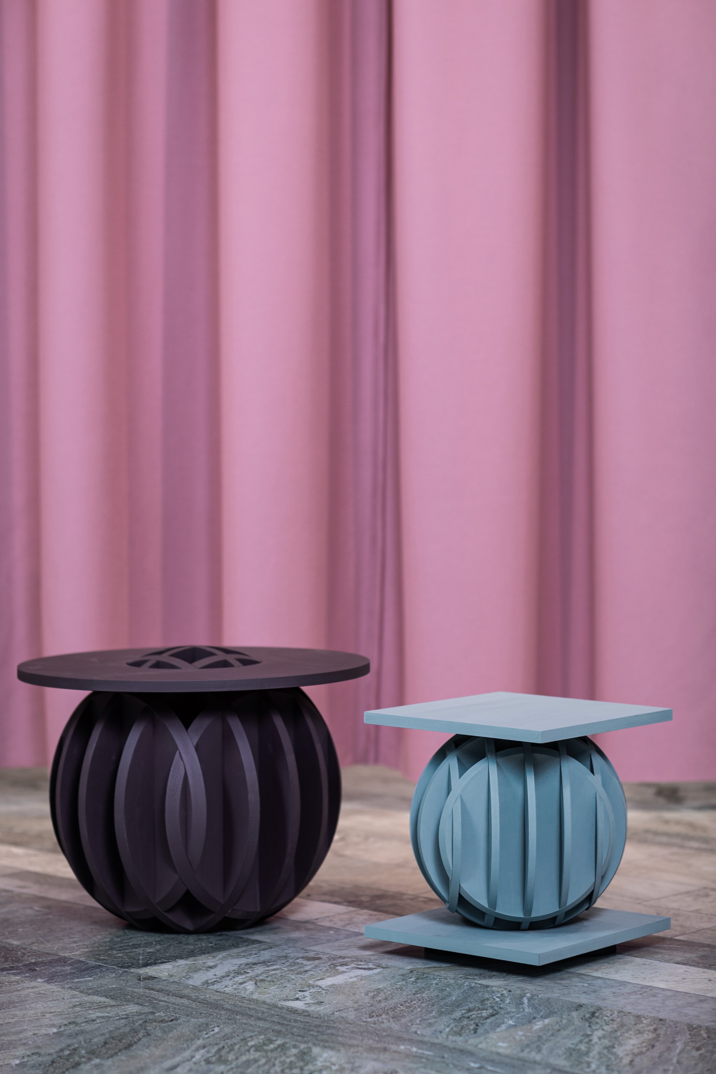 Uni table, photo by Kristian Pohl