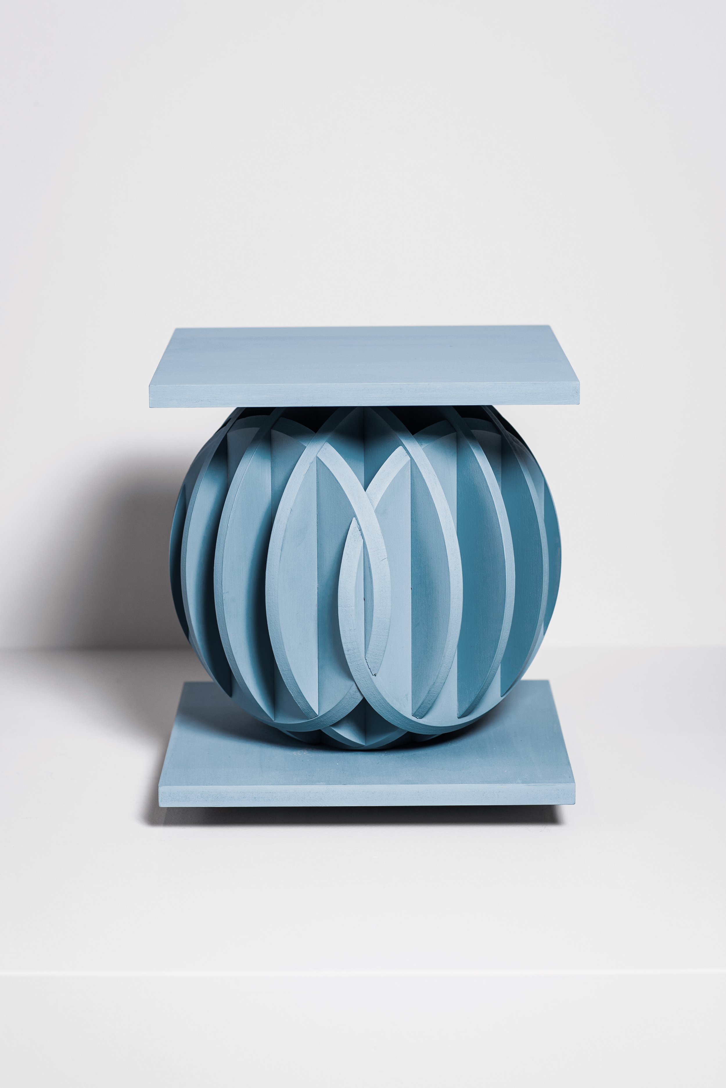 Uni table, photo by Kristian Pohl